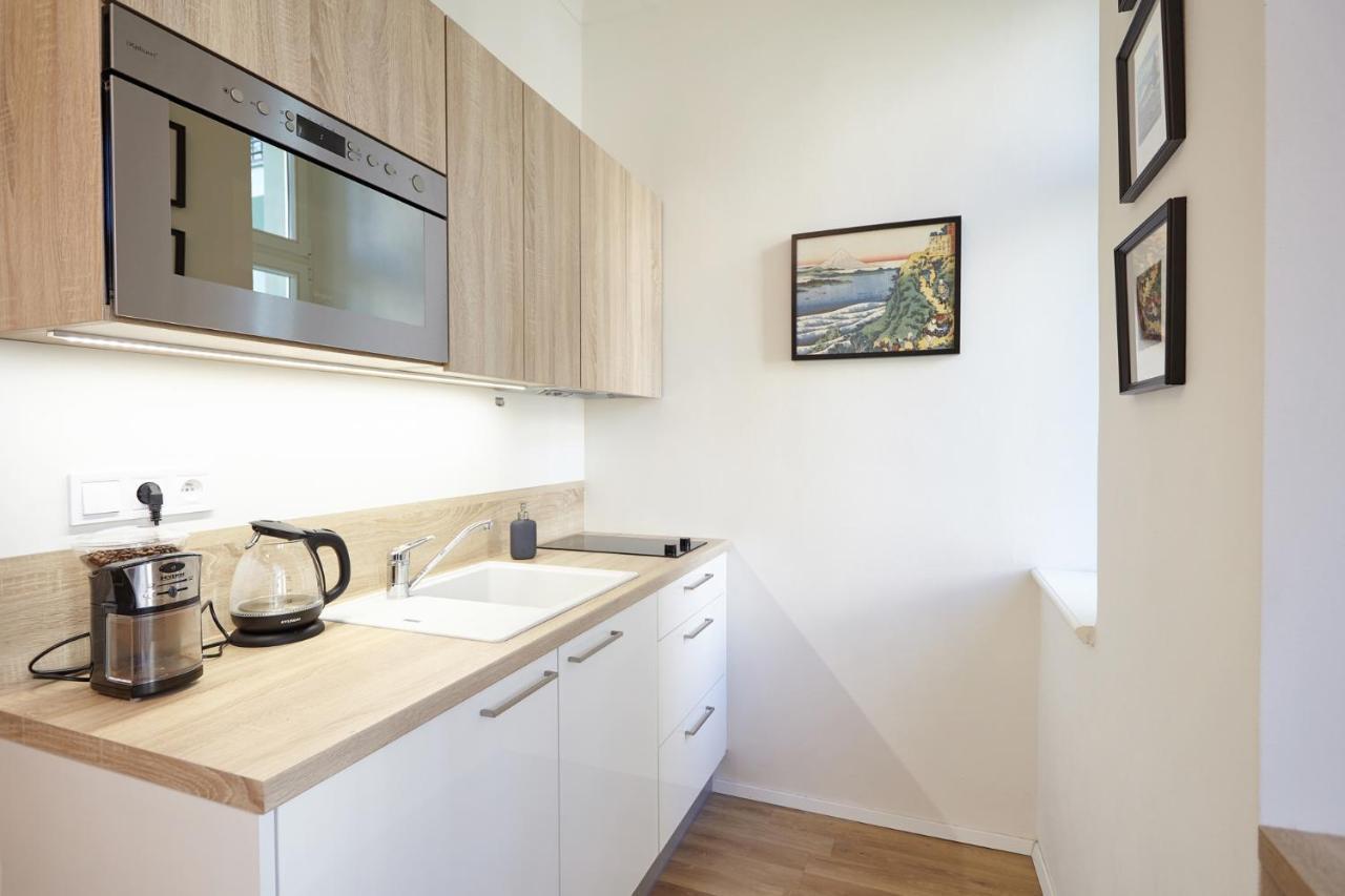 Friendly Apartments In Прага Екстериор снимка