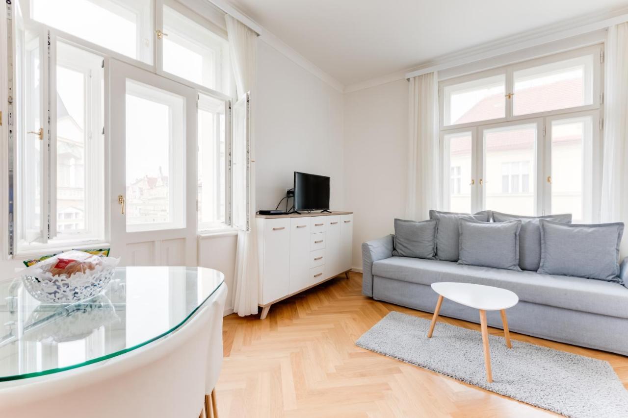 Friendly Apartments In Прага Екстериор снимка