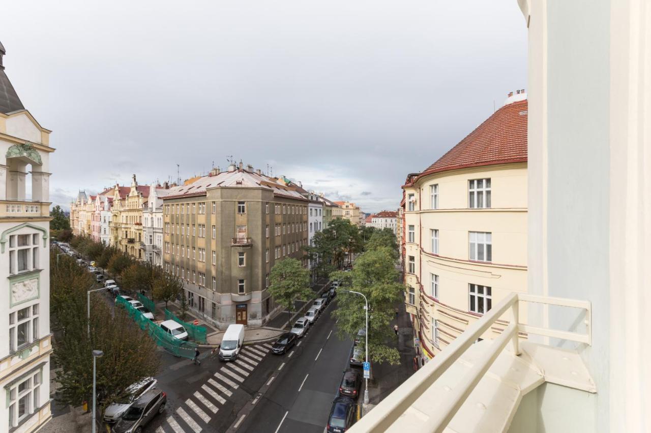 Friendly Apartments In Прага Екстериор снимка