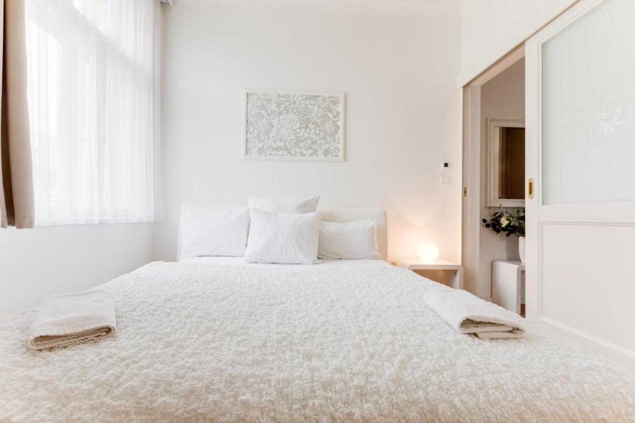Friendly Apartments In Прага Екстериор снимка