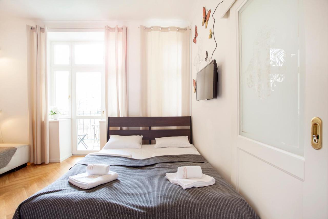 Friendly Apartments In Прага Екстериор снимка