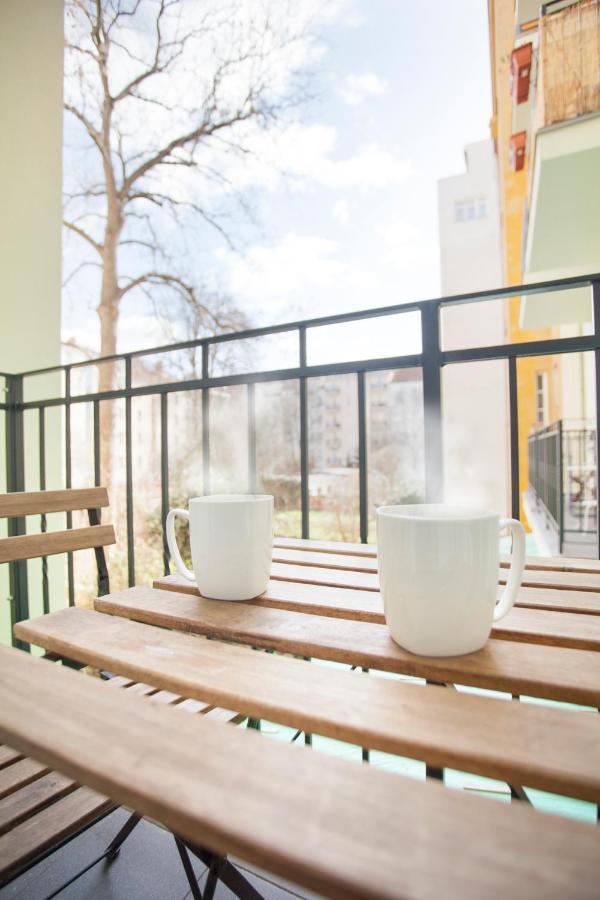 Friendly Apartments In Прага Екстериор снимка